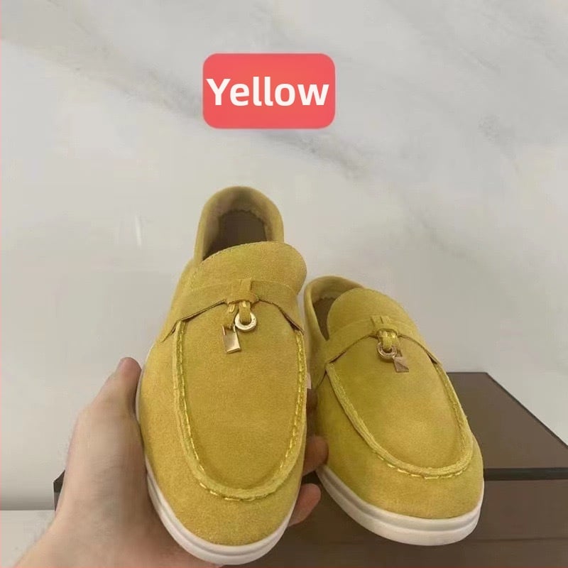 Unisex suede loaferiai, slip-on, apvali nosis, avies odos viršus, gumos padas