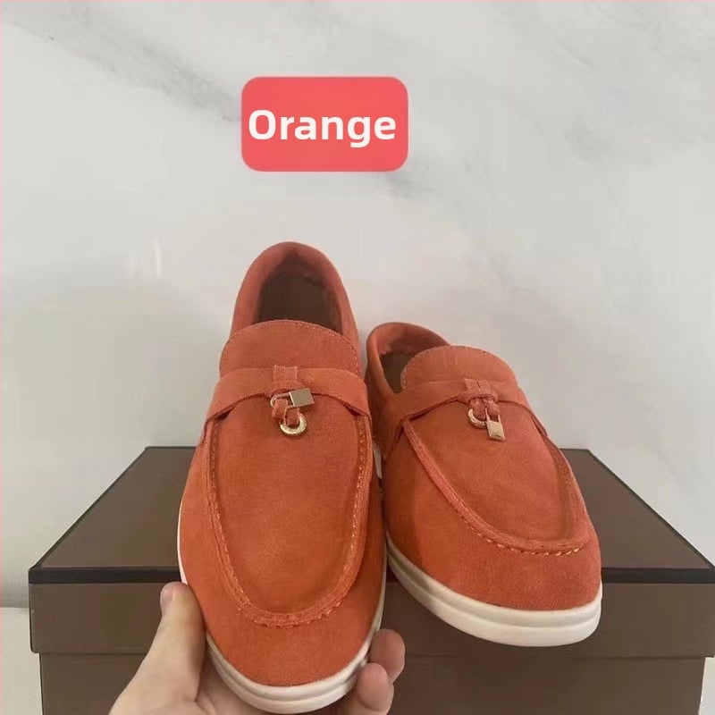 Unisex suede loaferiai, slip-on, apvali nosis, avies odos viršus, gumos padas