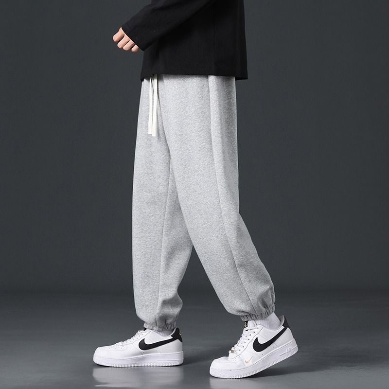 Vyrinės kelnės su fliso pamušalu, tiesus kirpimas, aukštas liemuo, tankus audinys, kvėpuojanti bambuko pluošto ir poliesterio mišinio