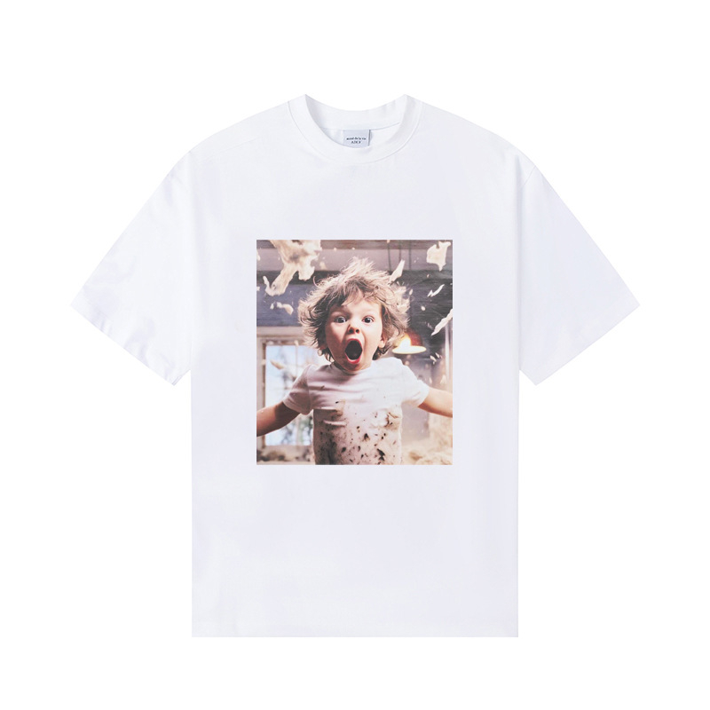 Korejiešu stila ikdienas kokvilnas T-krekls ar apļu kaklu, īsām piedurknēm, drukā ar burtiem un karikatūrām (Pavasaris–Vasara 2025, 95%+ kokvilna)