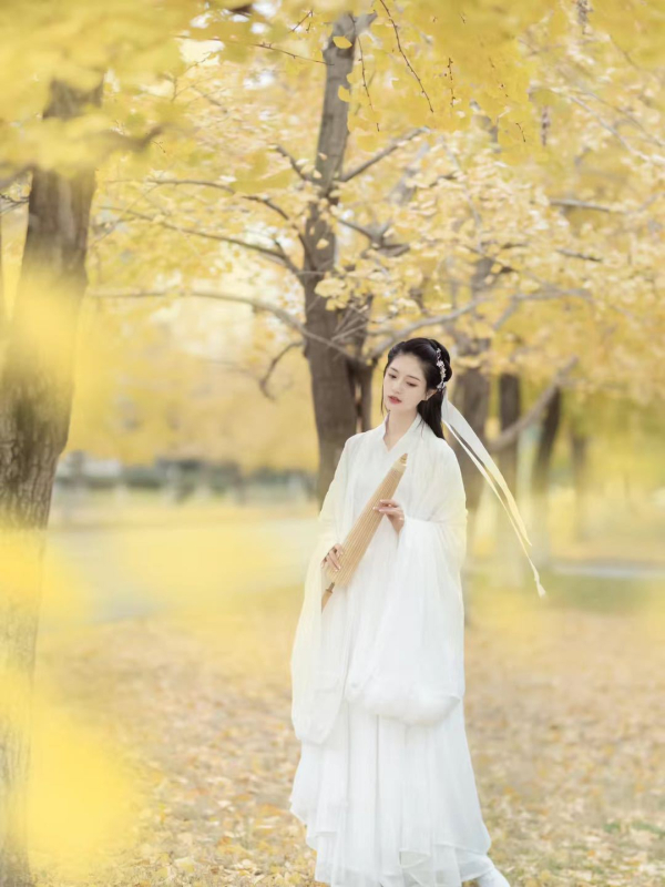 Γυναικείο φόρεμα Hanfu σε αρχαϊκό στυλ Wei/Jin, ρέον σχέδιο με φαρδιά μανίκια, φούστα μέχρι τη μέση, πολυεστέρας 90–95%, Άνοιξη 2024