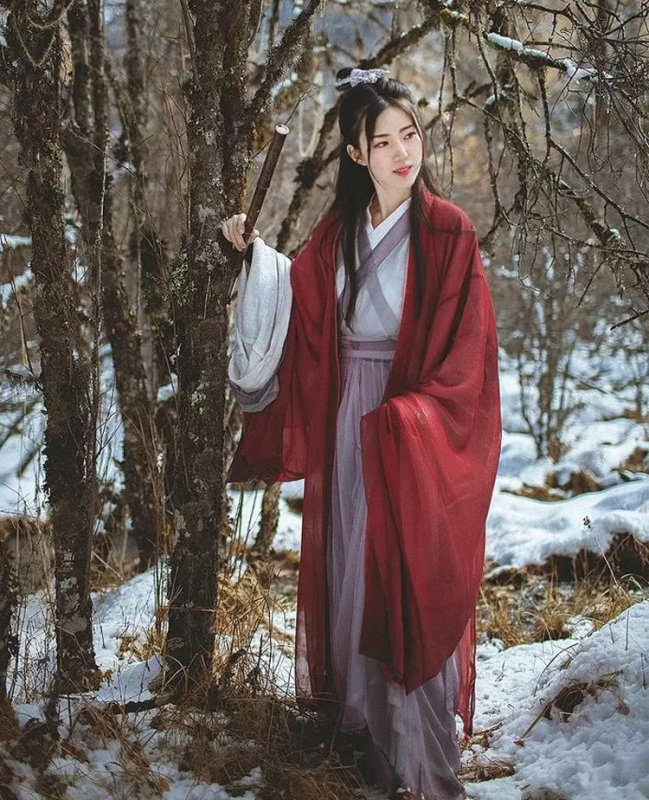 Γυναικείο φόρεμα Hanfu σε αρχαϊκό στυλ Wei/Jin, ρέον σχέδιο με φαρδιά μανίκια, φούστα μέχρι τη μέση, πολυεστέρας 90–95%, Άνοιξη 2024