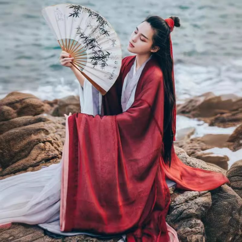 Γυναικείο φόρεμα Hanfu σε αρχαϊκό στυλ Wei/Jin, ρέον σχέδιο με φαρδιά μανίκια, φούστα μέχρι τη μέση, πολυεστέρας 90–95%, Άνοιξη 2024