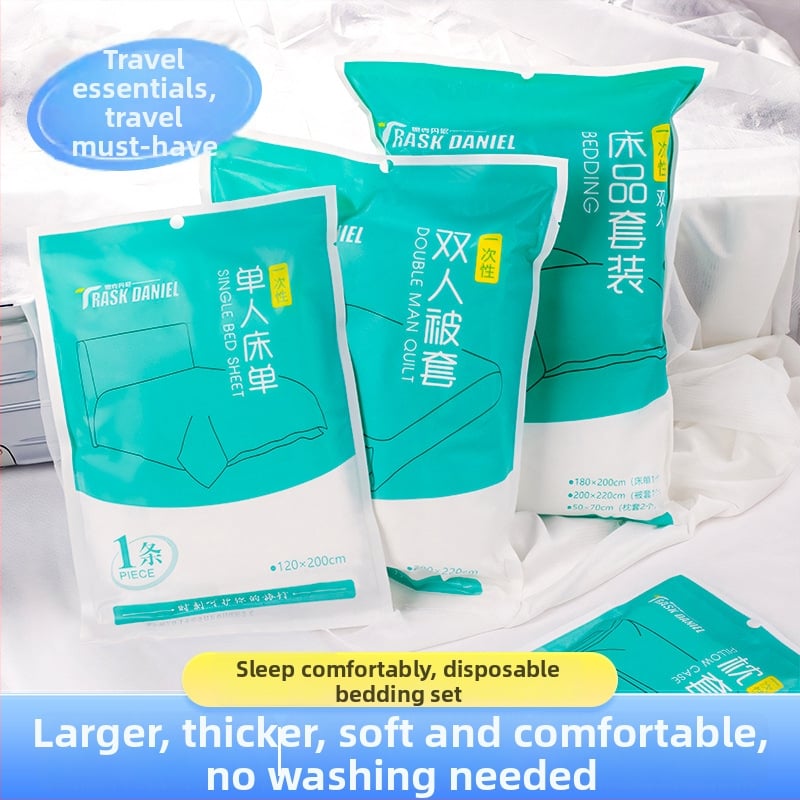 Vienkartinis kelioninis patalynės komplektas, 4 dalių: paklodė, antklodės užvalkalas, pagalvių užvalkalai; nepluošto audinys, pakuotė 1000 vnt., prekės kodas 19314254983