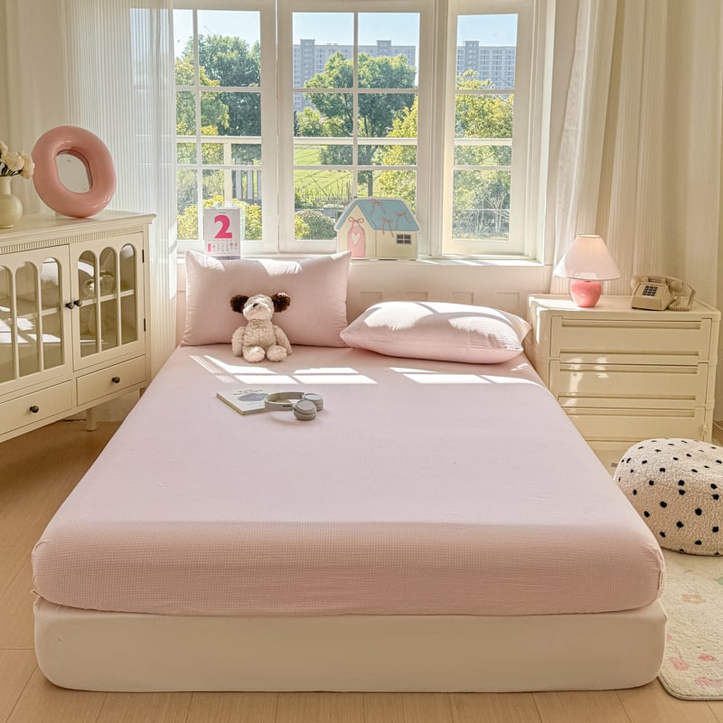 Gumis lepedő, 100% pamut, quiltált, fonallal festett