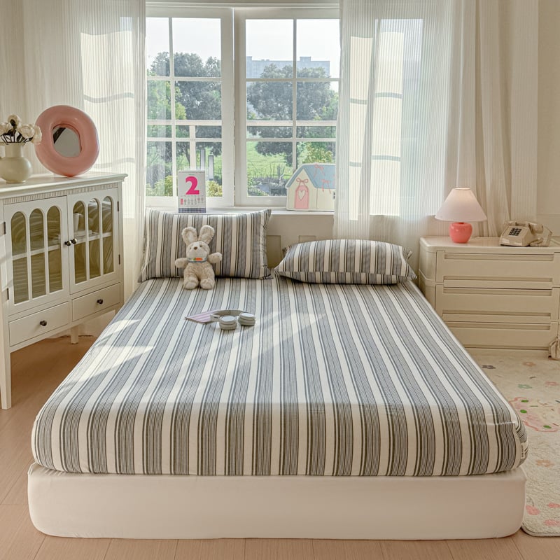 Gumis lepedő, 100% pamut, quiltált, fonallal festett