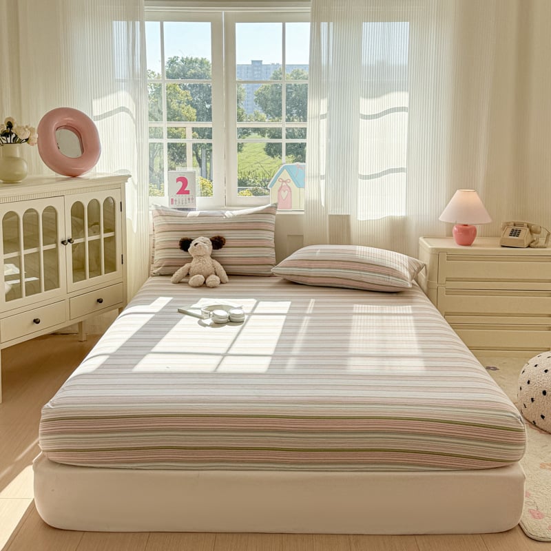 Gumis lepedő, 100% pamut, quiltált, fonallal festett