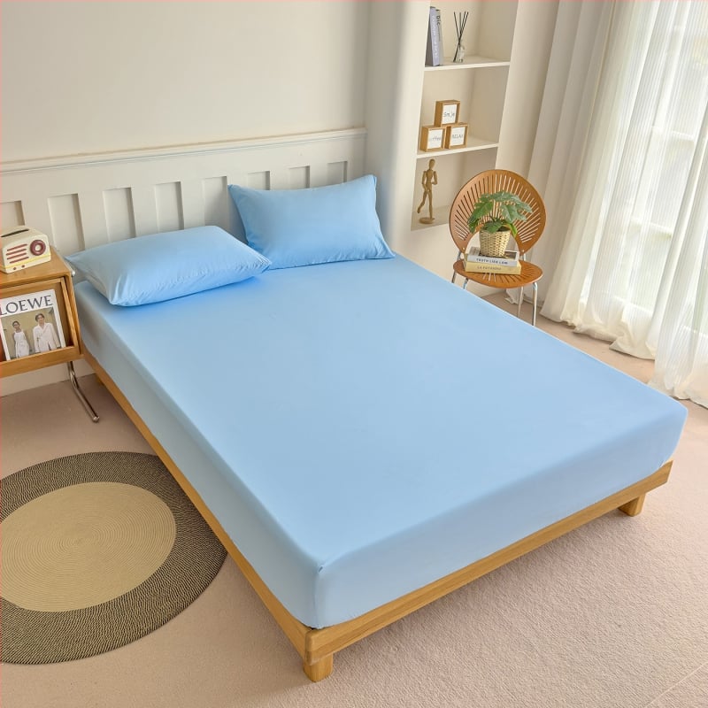 Poliészterből készült elasztikus ágyneműhuzat, kefés felülettel, reaktív színezéssel, 300–500 g/m², egész éves használatra