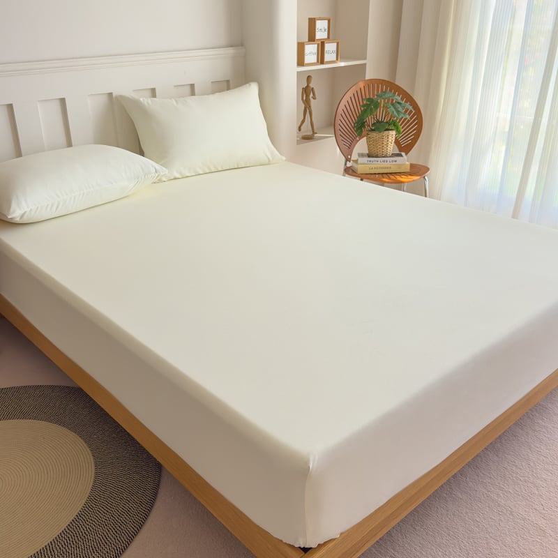 Poliészterből készült elasztikus ágyneműhuzat, kefés felülettel, reaktív színezéssel, 300–500 g/m², egész éves használatra