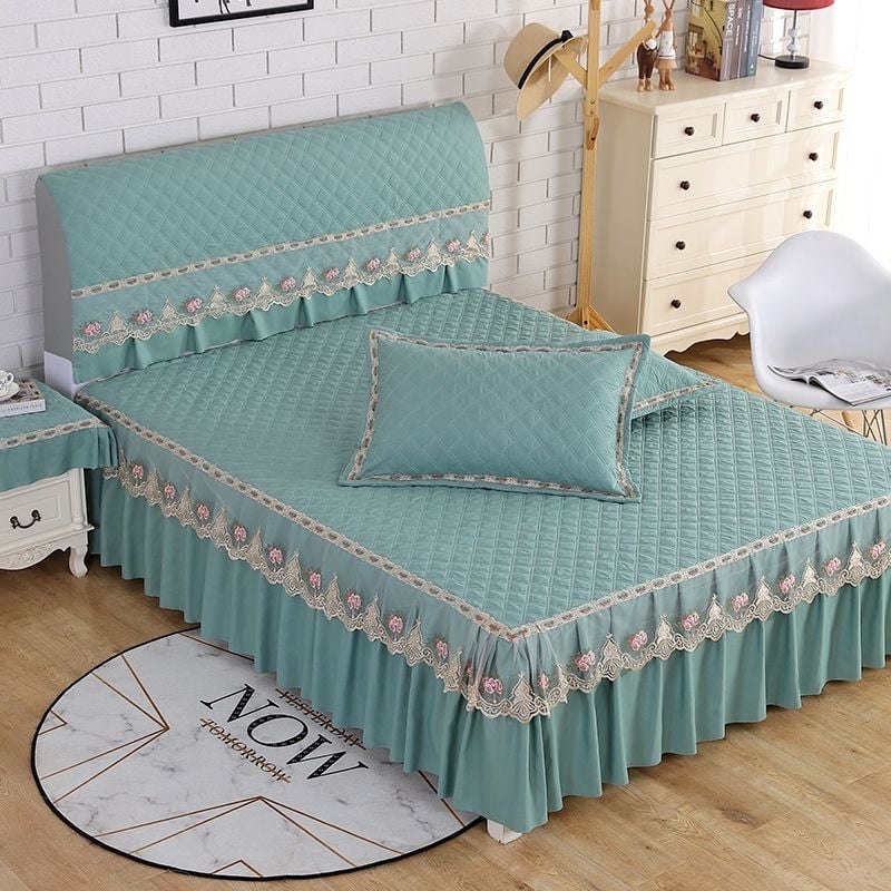 Ágytakaró készlet: huzat az ágy végéhez és ágyszoknya; Anyag: poliészter; Nyomtatás: tie-dye; Szövés: más; Tömeg: kevesebb mint 300 g