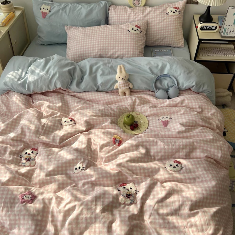Set posteljine od 100% pamuka — četiri dijela, Twill tkanina, reaktivni tisak, crtić motiv
