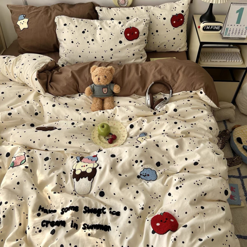 Set posteljine od 100% pamuka — četiri dijela, Twill tkanina, reaktivni tisak, crtić motiv