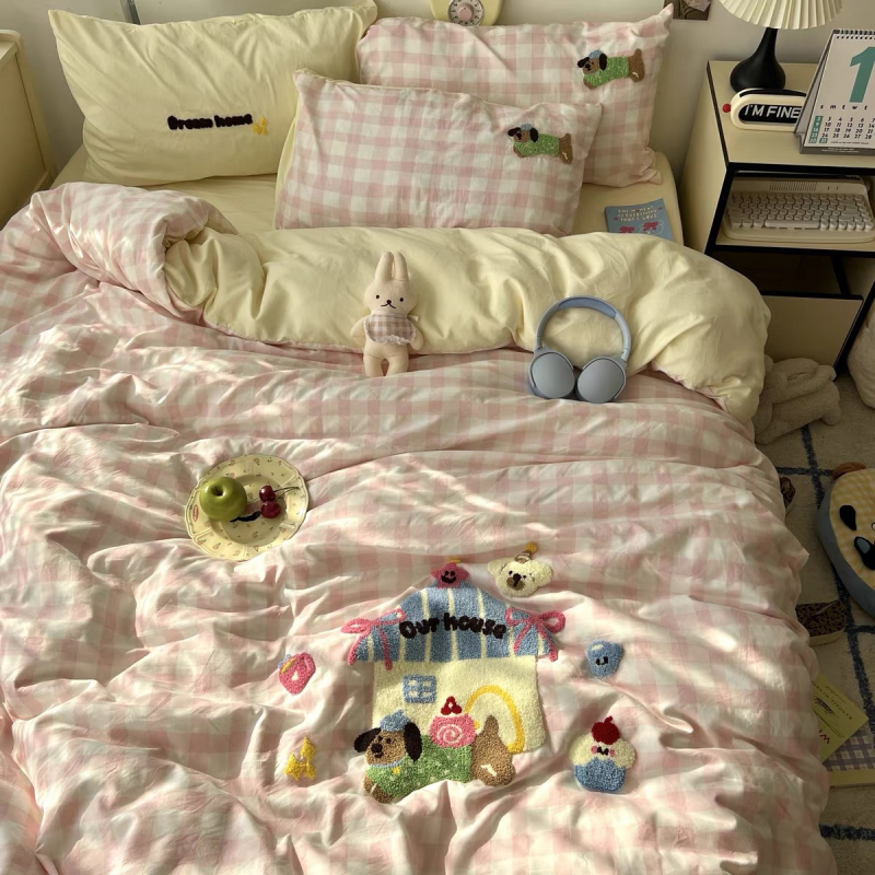 Set posteljine od 100% pamuka — četiri dijela, Twill tkanina, reaktivni tisak, crtić motiv