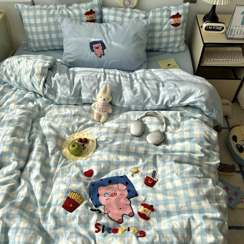Set posteljine od 100% pamuka — četiri dijela, Twill tkanina, reaktivni tisak, crtić motiv