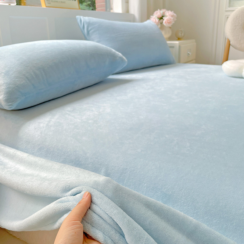 Milk Velvet posteljina, dimenzije 180x200-220 cm, zimski debeli flanel veli velur, podstavljena fleece