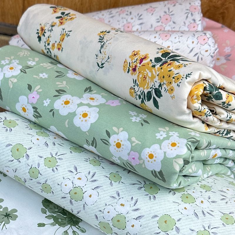 Pamutból készült paplanhuzat, pastoral mintával növényekkel és virágokkal, twill szövés, reaktív nyomtatás