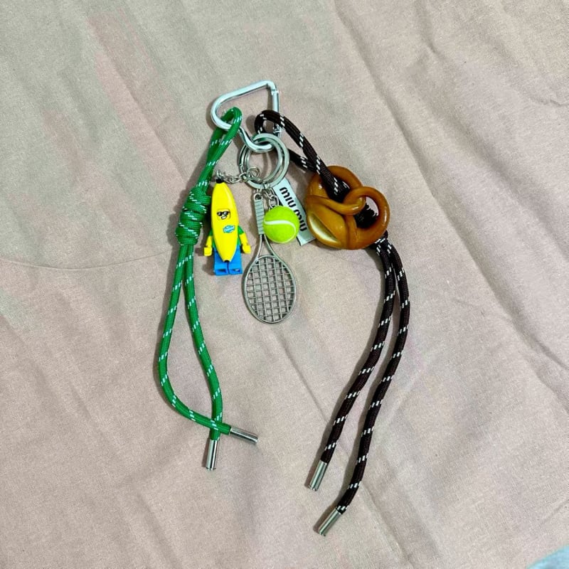 BAOLI võtmehoidja, metall, kaasaegse kunsti stiil, individuaalselt pakendatud