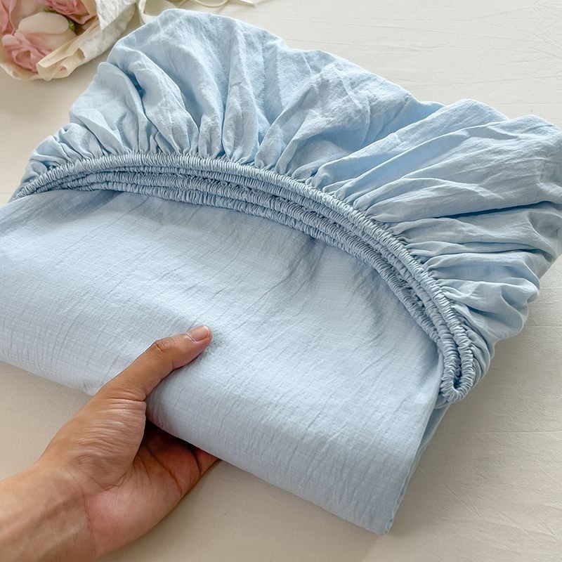 Jégselyemből készült ágytakaró, twill szövet, kefés felület, reakciós nyomtatás, csíkos mintázat, egyszerű stílus