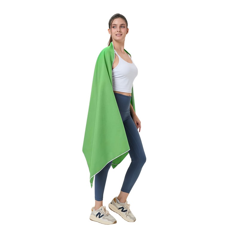 Mikroszálas sporttörölköző, 200 g, gyors száradás, hordozható, logónyomás elérhető