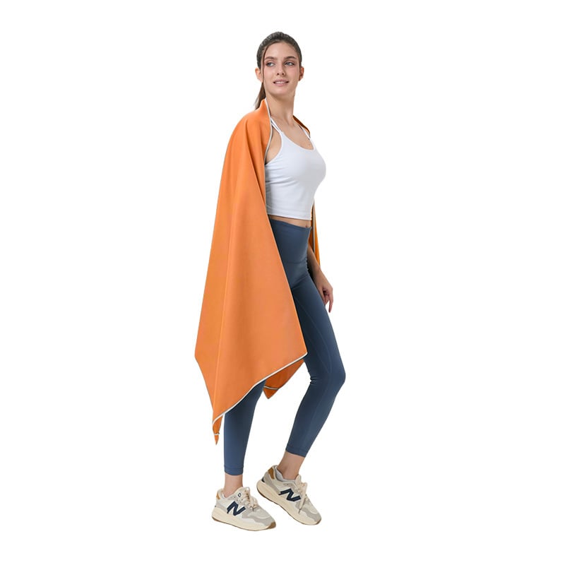 Mikroszálas sporttörölköző, 200 g, gyors száradás, hordozható, logónyomás elérhető