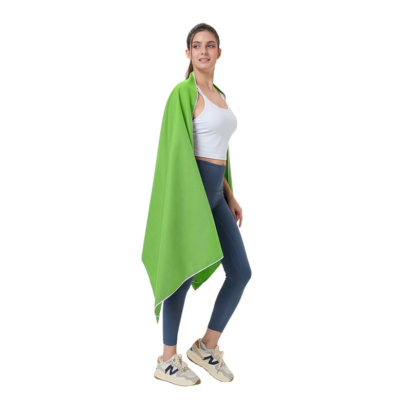 Mikroszálas sporttörölköző, 200 g, gyors száradás, hordozható, logónyomás elérhető