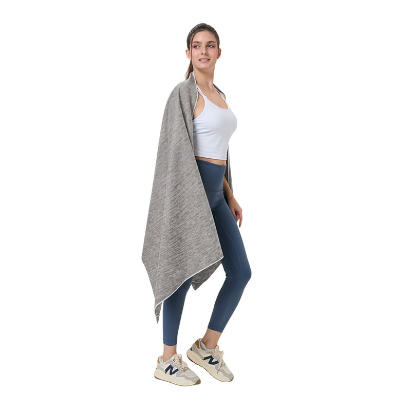 Mikroszálas sporttörölköző, 200 g, gyors száradás, hordozható, logónyomás elérhető