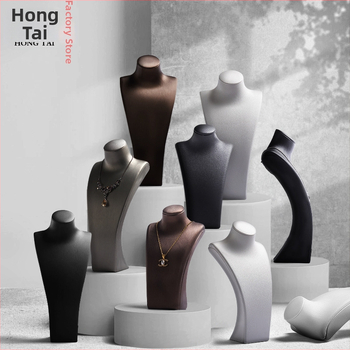 Stojan na šperky na náhrdelníky, PU koža, portrétový model, tlačené logo, prispôsobenie k dispozícii