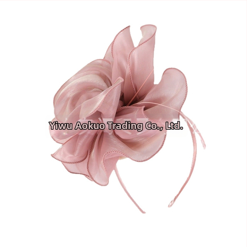 péřový doplnok do vlasov pre nevestu, retro štýl, ručne vyrobené, jeseň 2023