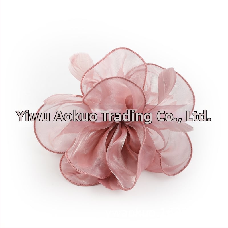 Līgavas spalvu matu aksesuārs, vintage stils, roku darbs, rudens 2023