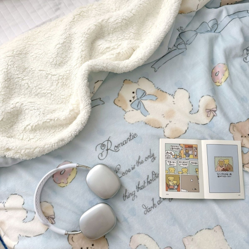 Milk-Lamb sametist pleed, rätik-laadse teki triibudega, geomeetriliste ja multikate mustritega, kõikideks aastaaegadeks, sobib ühiselamusse ja diivanile