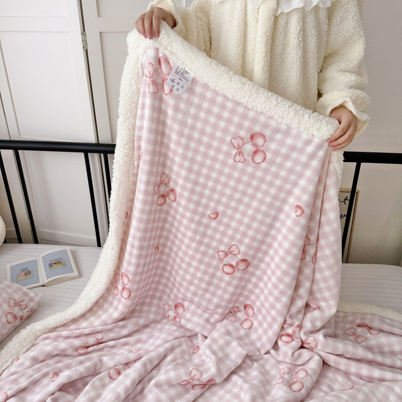 Milk-Lamb sametist pleed, rätik-laadse teki triibudega, geomeetriliste ja multikate mustritega, kõikideks aastaaegadeks, sobib ühiselamusse ja diivanile