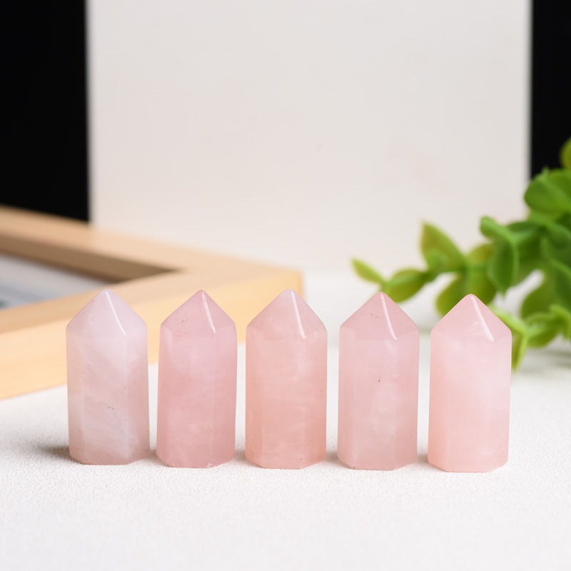 Kristalna kolona - sirovi kristal (moderni minimalistički stil, kartonska ambalaža)