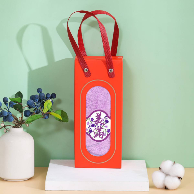 Koszorúslányoknak szóló két darabos hímzett törölköző szett; 260 g korall fleece fonal; hímzés és hajtás; testreszabás elérhető