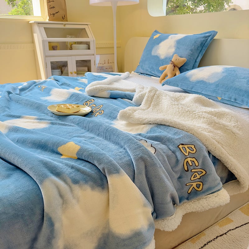 Зимно одеяло от млечен велур - дебело фланелено, флорални шарки, под 300 г, Инста стил