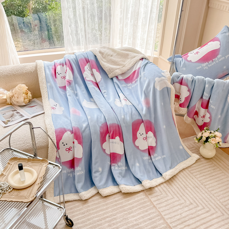 Piima villane pleed veluuriga, 300–500 g, animatsioon-joonistus muster ja taimed, sobib kõikidele aastaaegadele