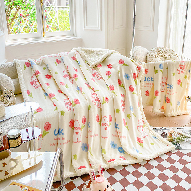 Piima villane pleed veluuriga, 300–500 g, animatsioon-joonistus muster ja taimed, sobib kõikidele aastaaegadele