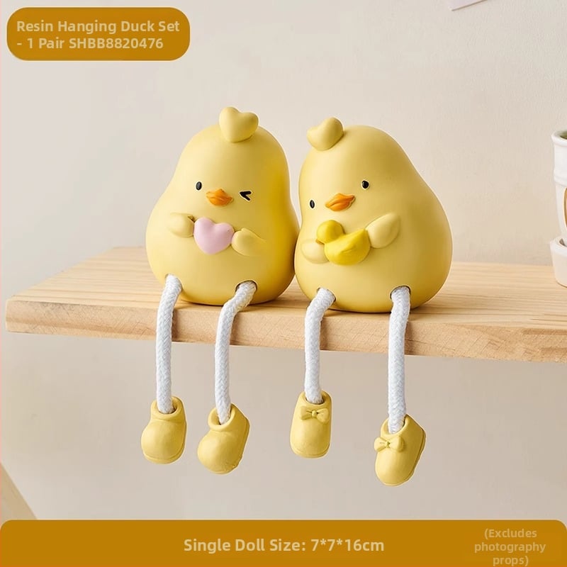 Μικρή διακοσμητική κούκλα από ρητίνη για οικιακό γραφείο — χαρακτική και λεία επεξεργασία, δώρο γενεθλίων