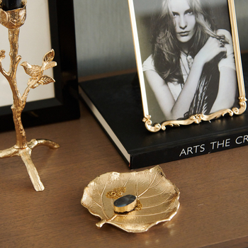 Žvakių laikiklis su paukščio šakos dizainu, papuošalų padėklas ir lapų padėklas, nuotraukų rėmas — cinko lydinys, lengvas prabangos stilius