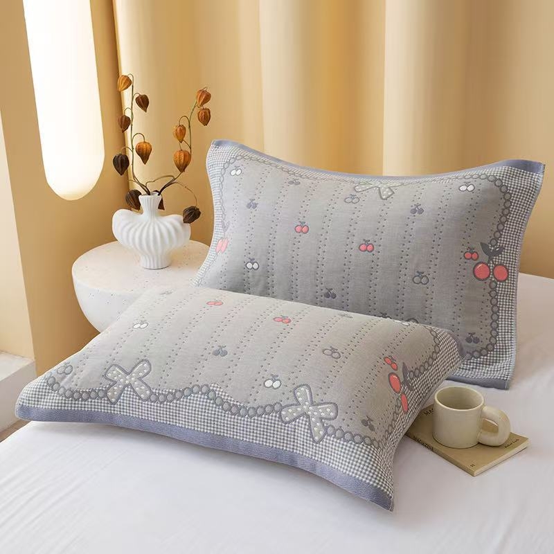 Két darab 100% pamut párnahuzat jacquard szövésű, négy réteg géz