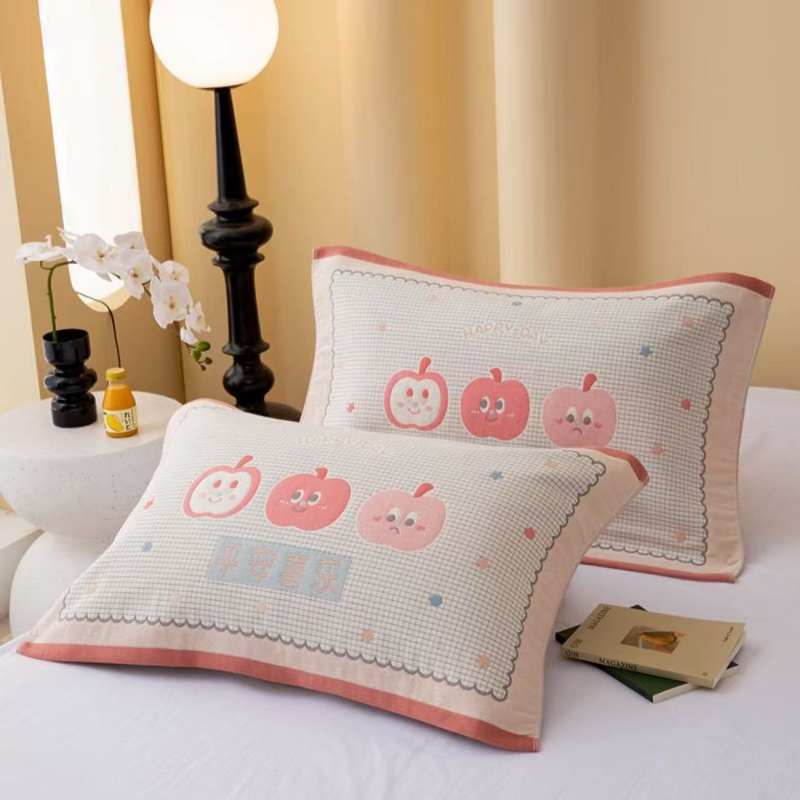 Két darab 100% pamut párnahuzat jacquard szövésű, négy réteg géz