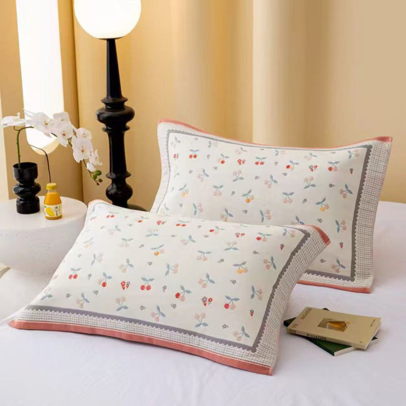 Két darab 100% pamut párnahuzat jacquard szövésű, négy réteg géz