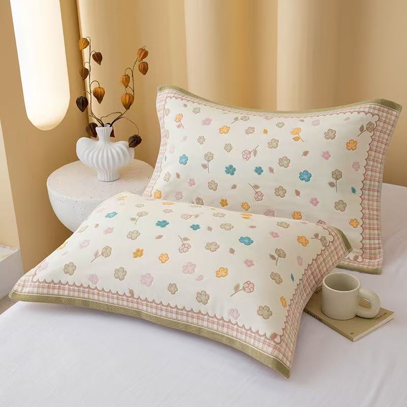 Két darab 100% pamut párnahuzat jacquard szövésű, négy réteg géz