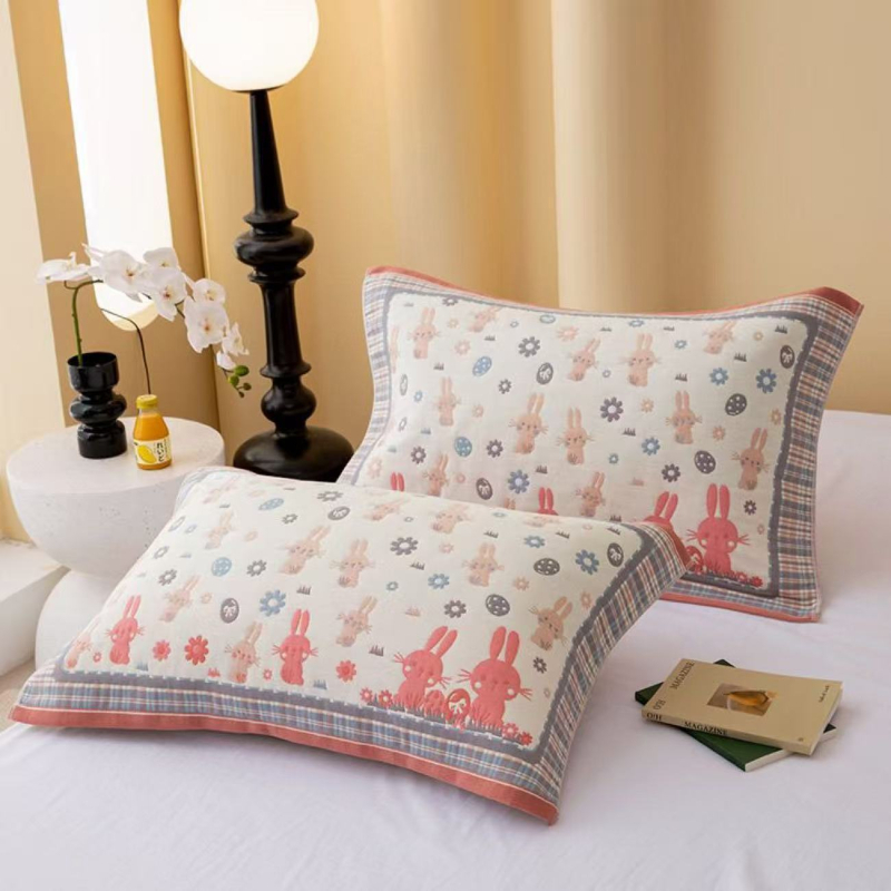 Két darab 100% pamut párnahuzat jacquard szövésű, négy réteg géz