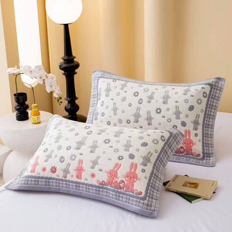 Két darab 100% pamut párnahuzat jacquard szövésű, négy réteg géz