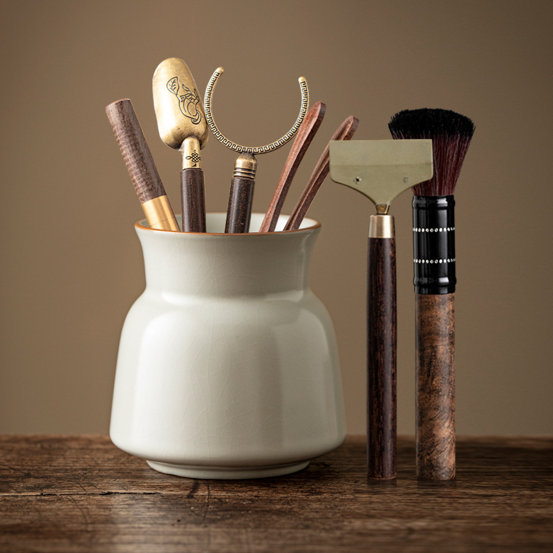 Kuue džentelmeni tee seremonia komplekt — keraamika, uus hiina stiil