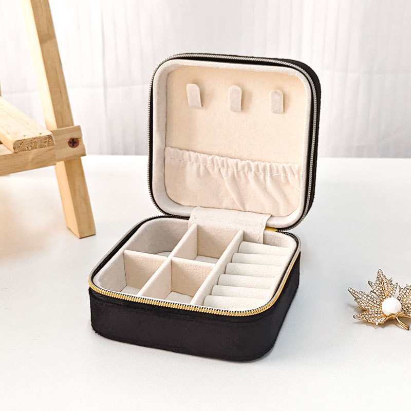 Kutija za nakit od baršuna sa zatvaračem za pohranu naušnica, ogrlice i prstena | Materijal: Lise velvet; Šifra proizvoda: 55562; Brend: Yingda Packaging