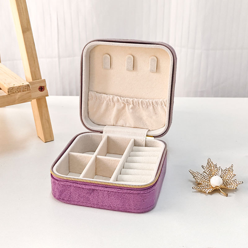 Kutija za nakit od baršuna sa zatvaračem za pohranu naušnica, ogrlice i prstena | Materijal: Lise velvet; Šifra proizvoda: 55562; Brend: Yingda Packaging