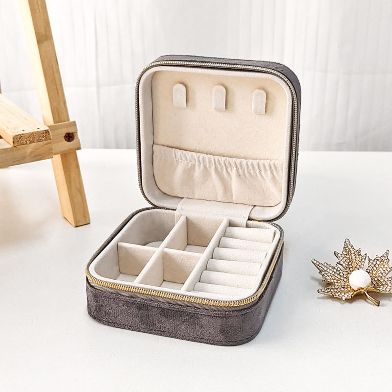 Kutija za nakit od baršuna sa zatvaračem za pohranu naušnica, ogrlice i prstena | Materijal: Lise velvet; Šifra proizvoda: 55562; Brend: Yingda Packaging