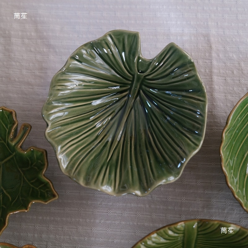 Kerámia levél alakú tányér, Szabálytalan forma, Egyszínű mintázat, Spr spray-festett felület