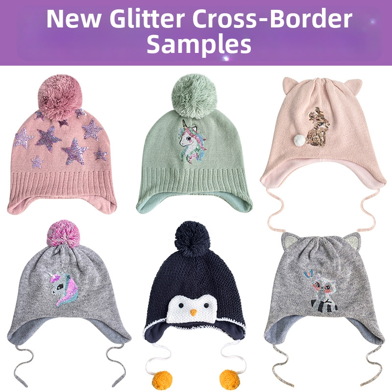 Dječja pletena kapa s zaštitom za uši, kupolasti oblik, dvostruka fleec podstava, šivanje sa šljokicama, akrilna vlakna, zima